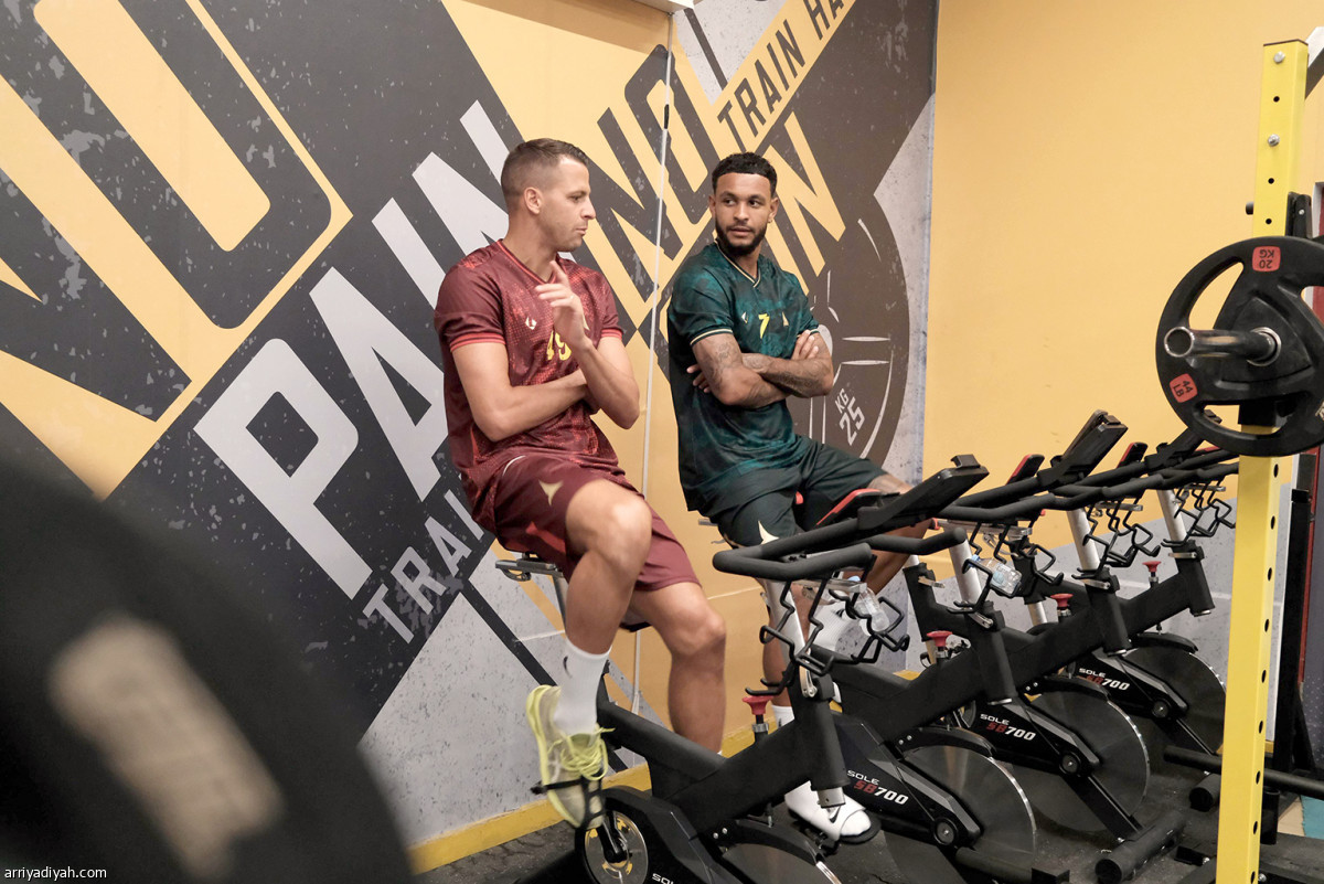 الخليج يبدأ الإعداد