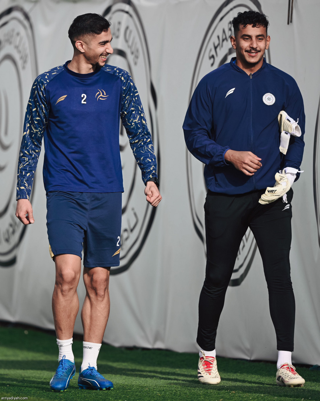 الليث يتأهب