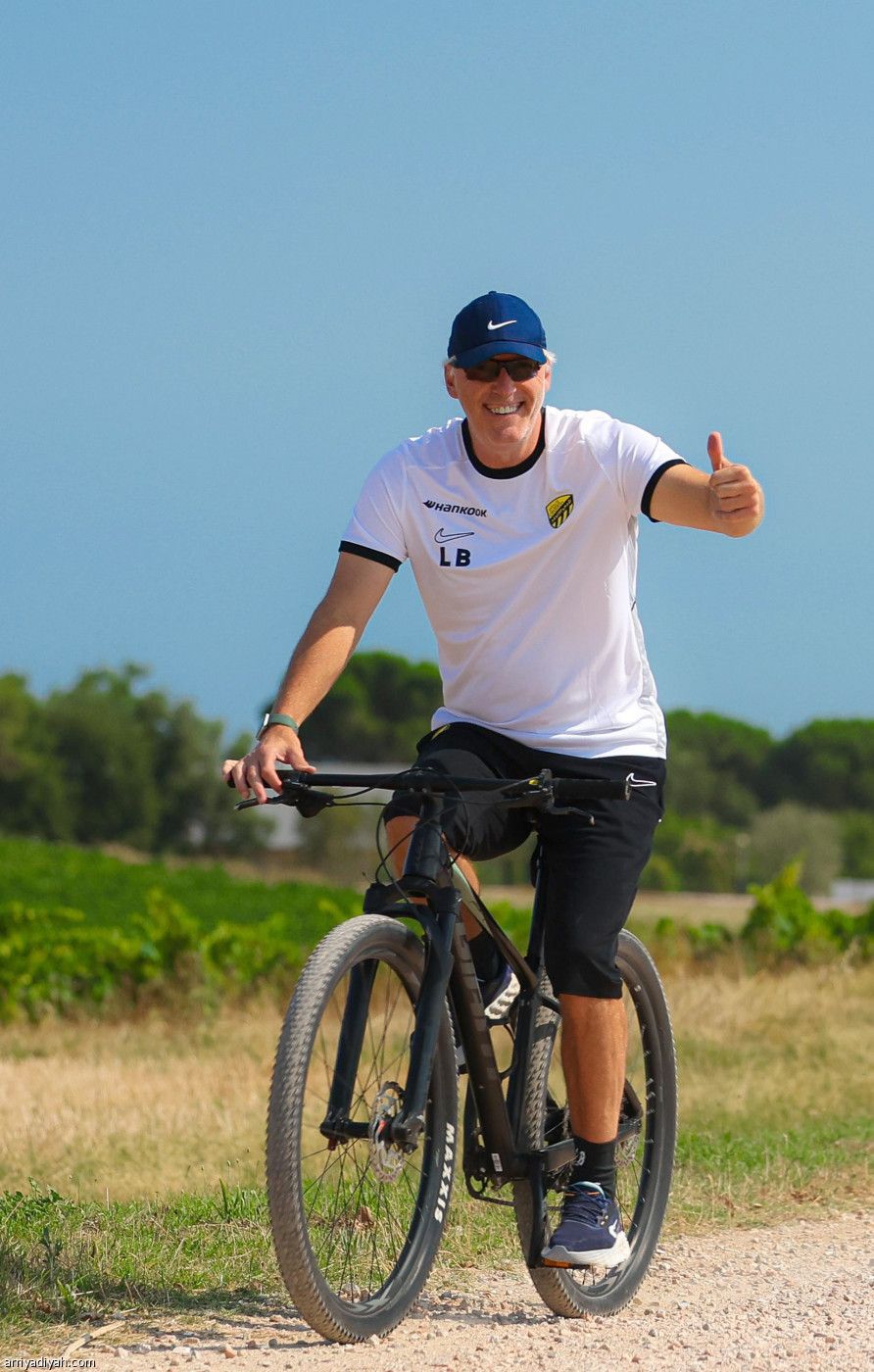 النمور على الدرّاجات