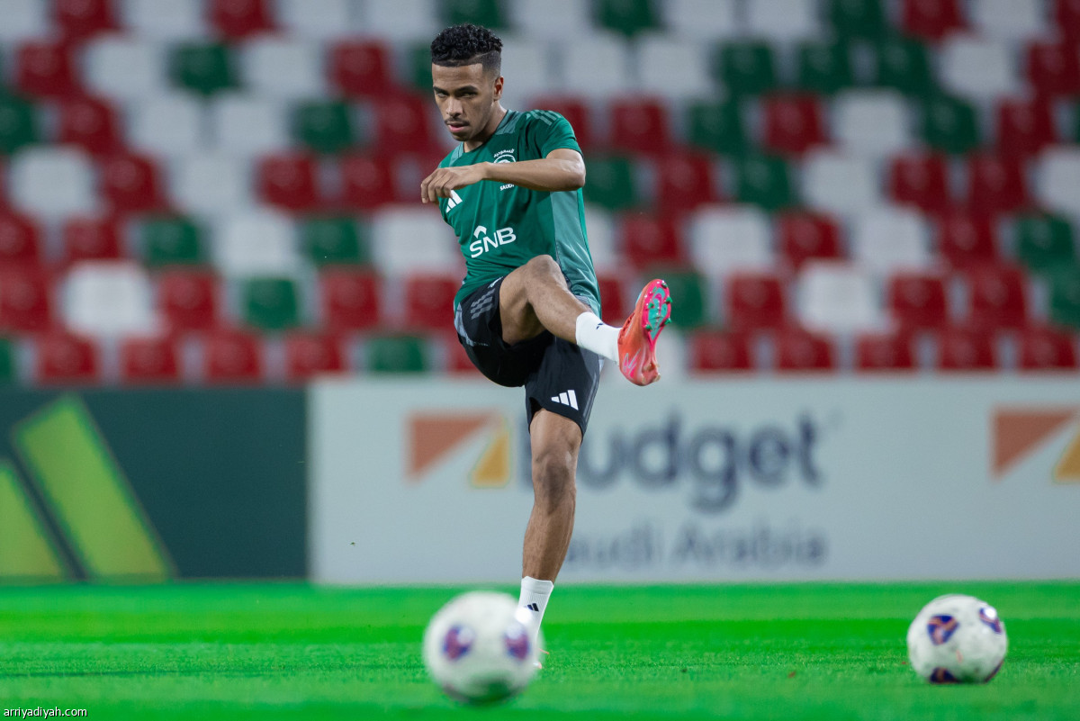 «الأخضر» يتأهب