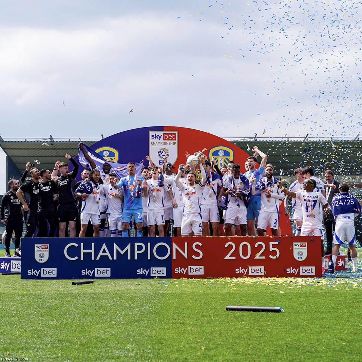 ليدز يعود بطلا