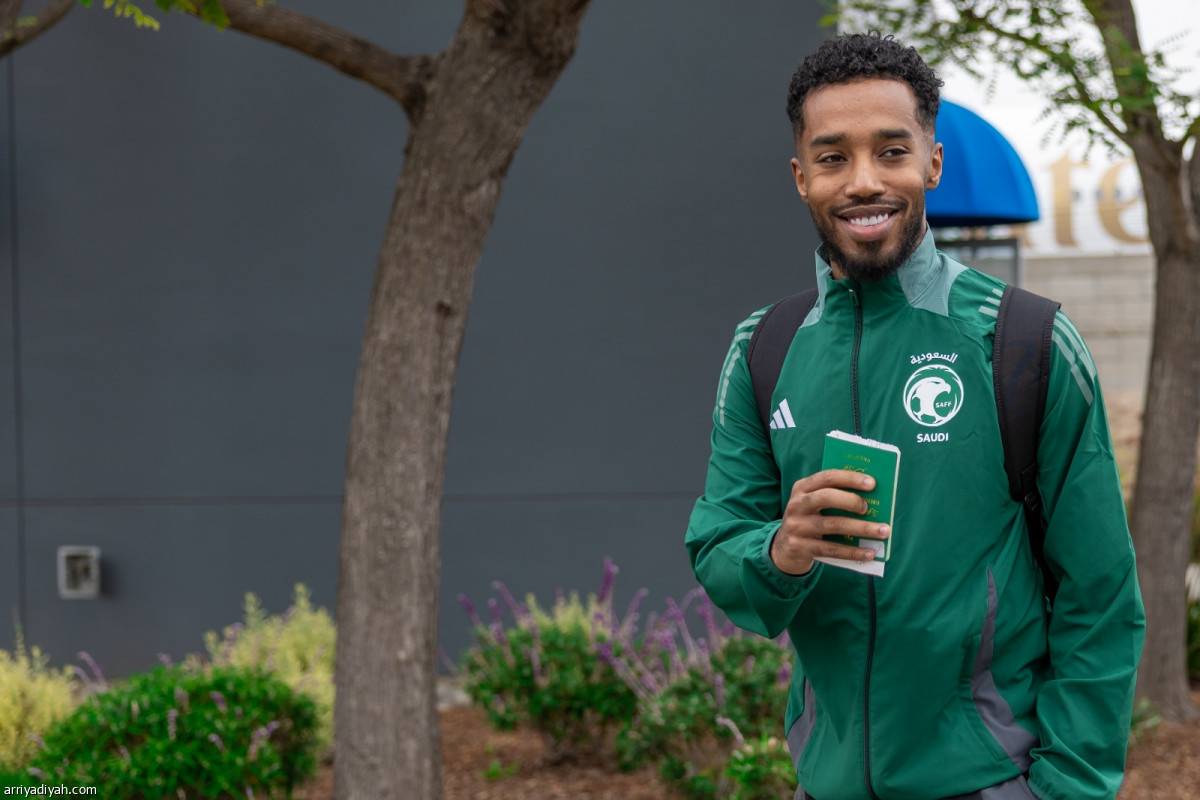 الصقور تحط الرحال