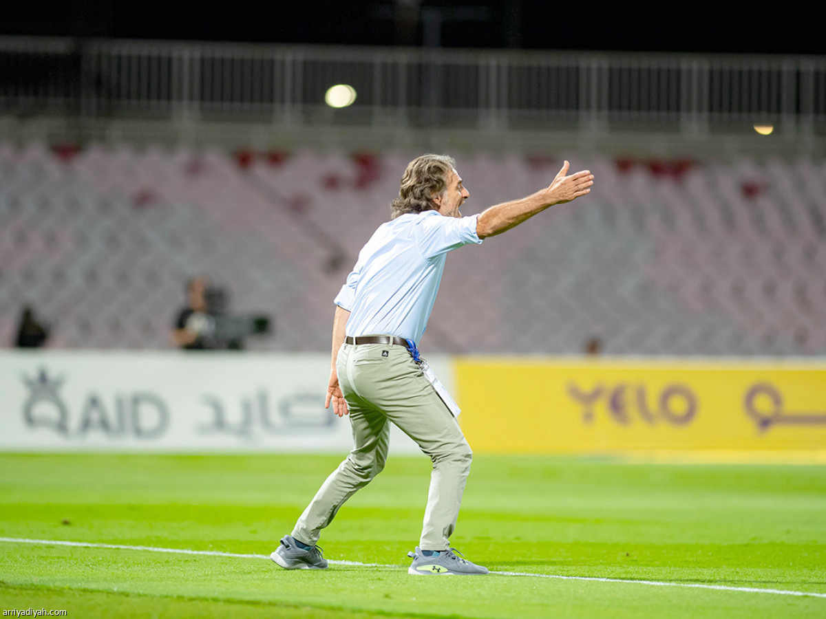 أخيرا فاز الوحدة