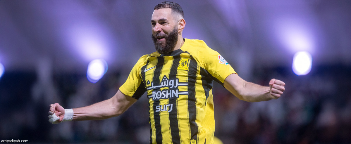 الصدارة مستمرة