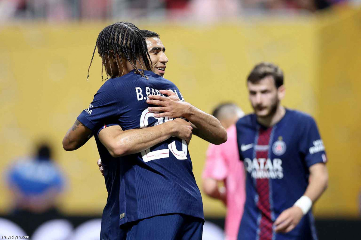 استعراض باريسي