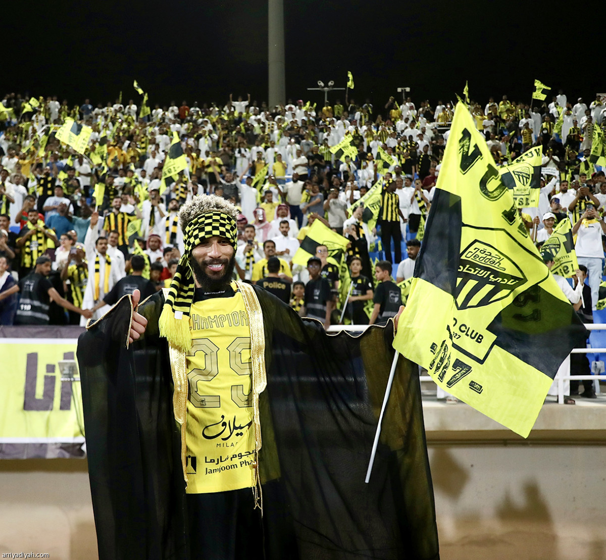 «النمور» تحتفل