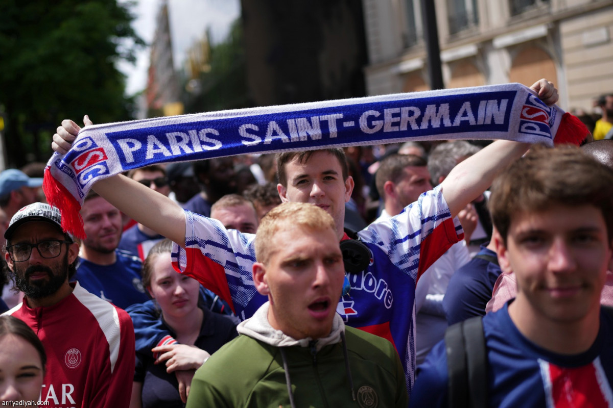 الاحتفالات مستمرة