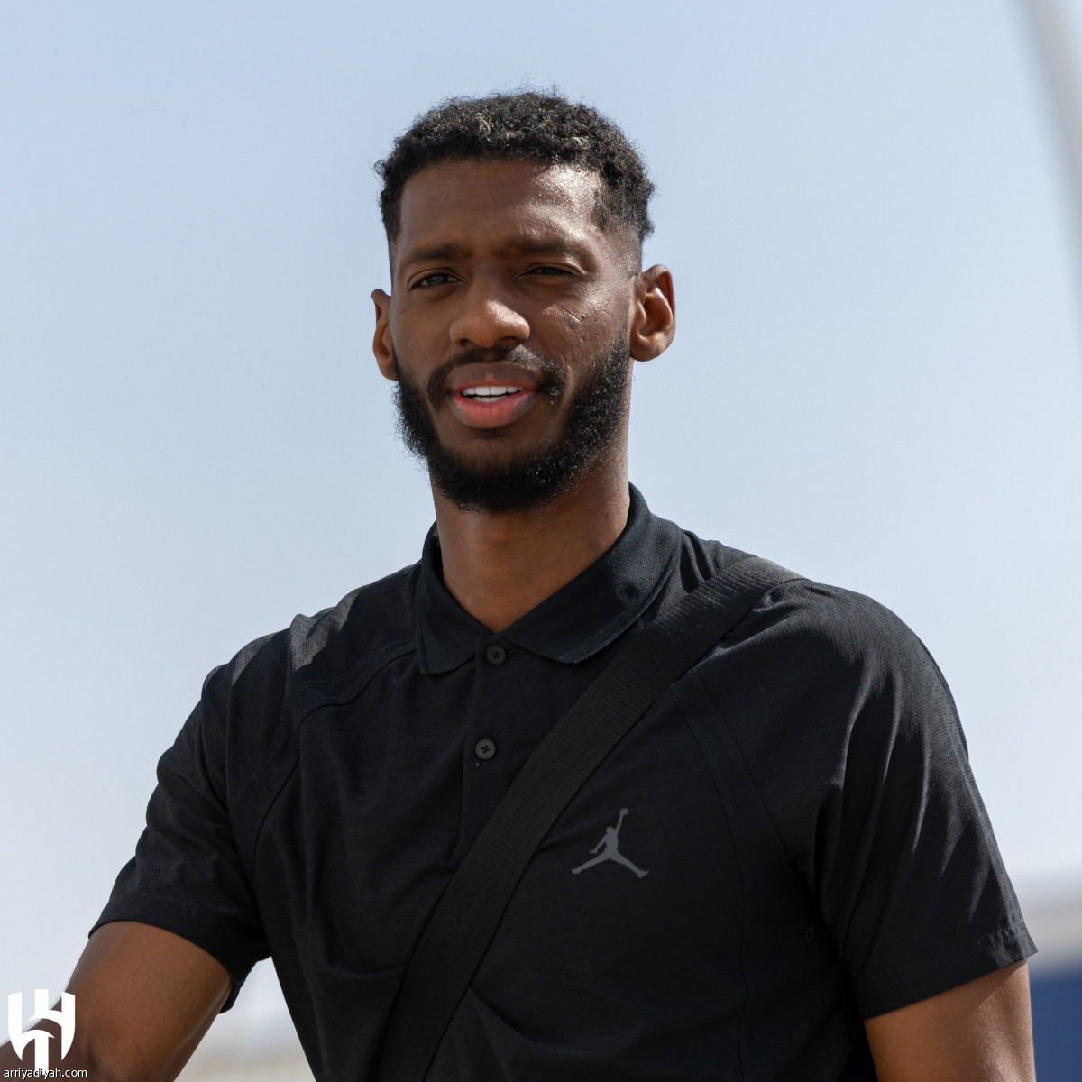 الهلال يتدرب ويغادر