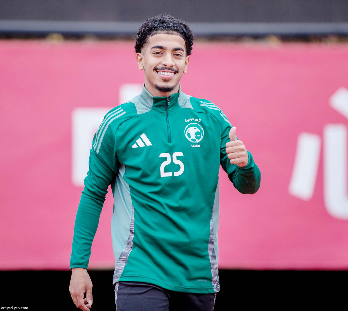 الأخضر يتأهب